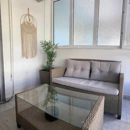 בית נופש Alma Sea House חניוטי